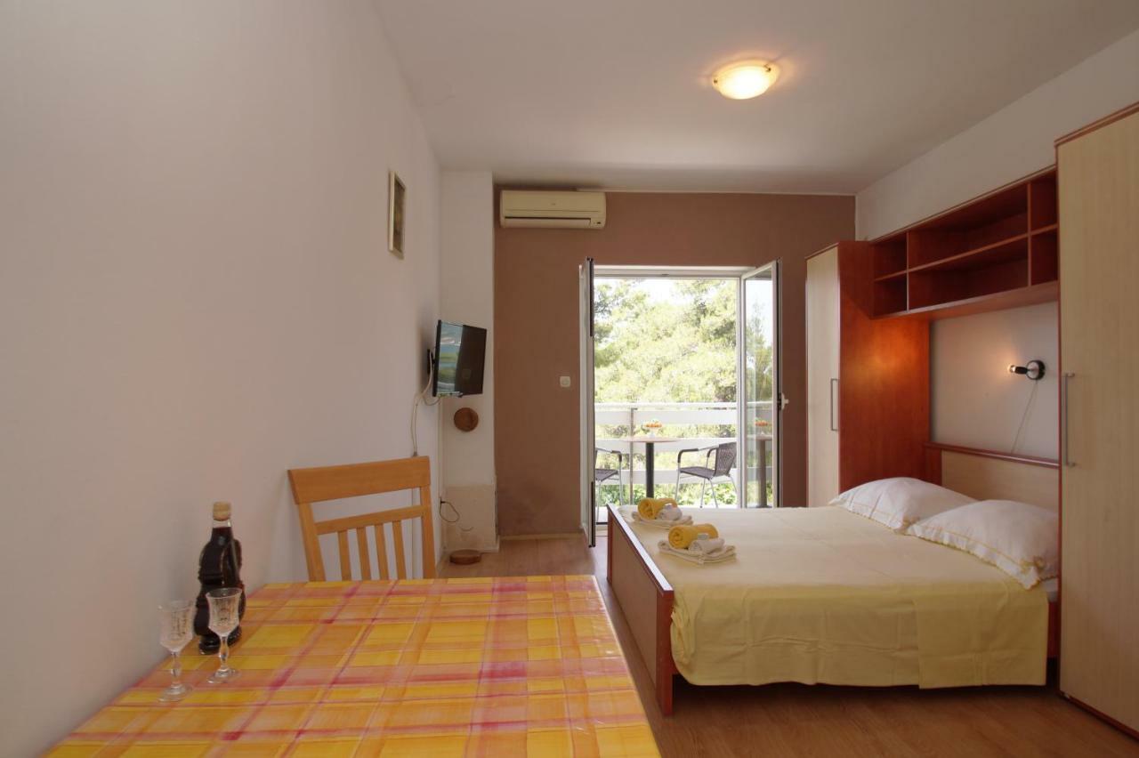 Vita Apartments Zrnovo Exterior foto