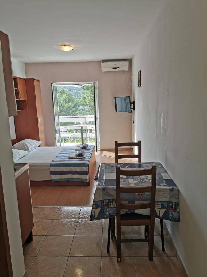 Vita Apartments Zrnovo Exterior foto